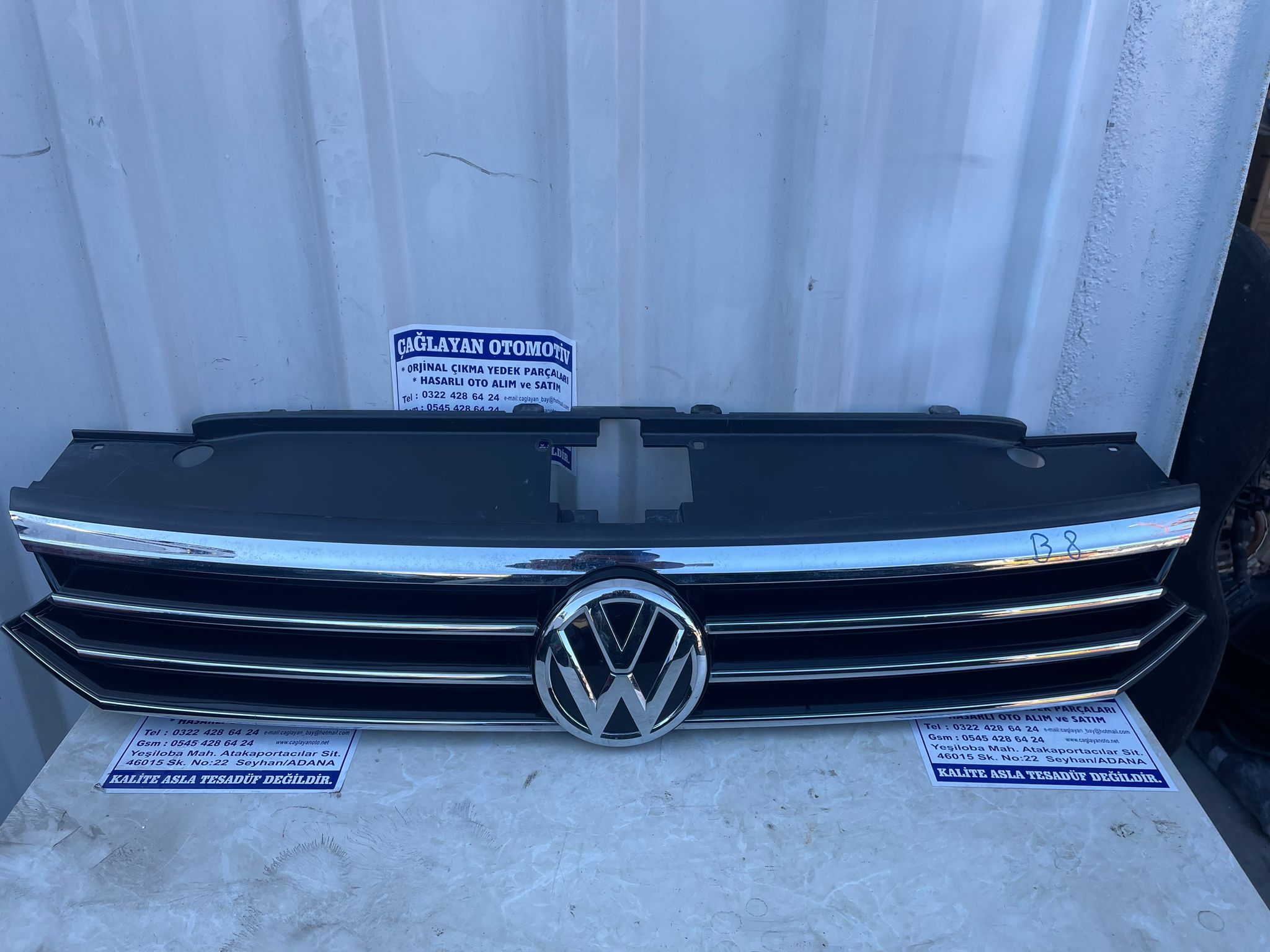 Volkswagen Passat B8 Ön Panjur